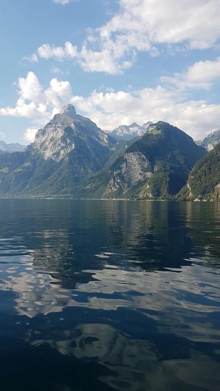 Hotel Sternen Sisikon Bagian luar foto